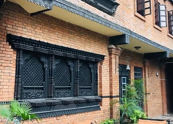 Courtyard Pujan - Thamel 酒店 4*